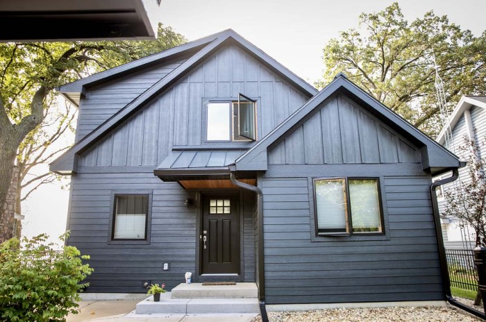 Replacing wood siding with hardie board