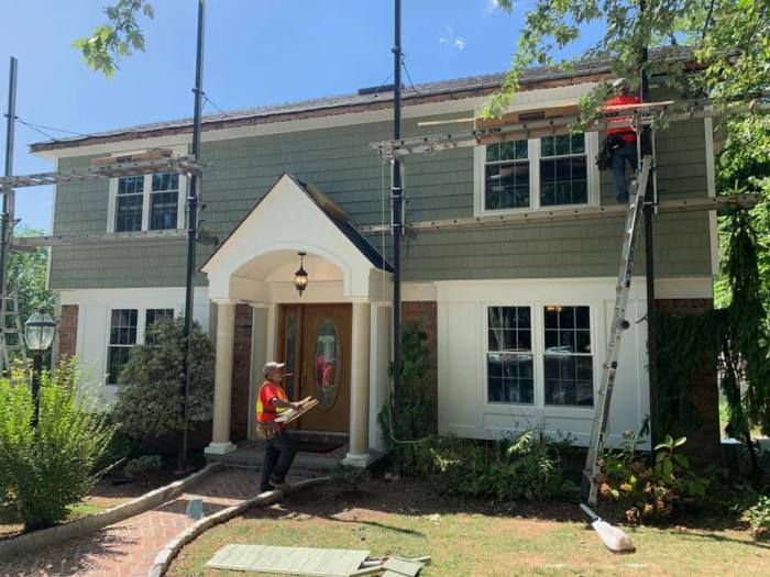 Estimated cost to replace siding on house